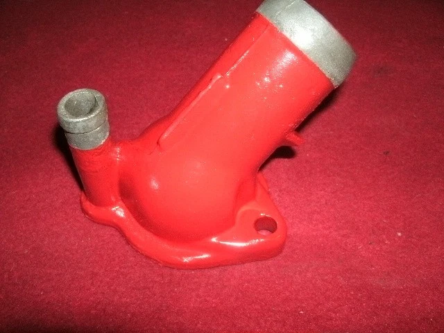 Carcasa termostato refrigerante Buick 400 430 455 GS GSX Skylark. Foto 1 de 1