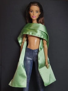 MATTEL GREEN SATIN SHOULDER WRAP STOLE BARBIE FASHIONISTAS FASHION CLOTHES - Picture 1 of 5