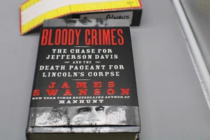 Bloody Crimes : The Chase for Jefferson Davis and the Death Pageant for... - Picture 1 of 2
