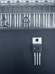 2X|5X IPP60R125C6 6R125C6 Infineon N-Ch Power MOSFET 600V 30A 219W 125mΩ TO-220 - Picture 1 of 4