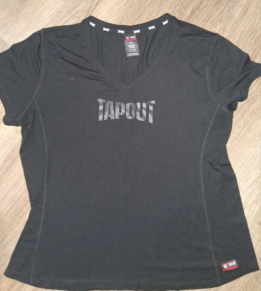 Top deportivo Tapout XL para mujer MMA WWE negro manga corta Foto 1 de 2