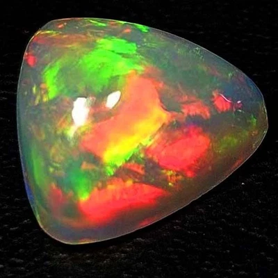 NATURAL AAA+VVS MARVELOUS COLORPLAY TRILLION CABOCHAN ETHIOPIAN WELOOPAL 1.60CTS - Image 1 of 3