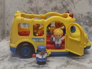 Autobús escolar Fisher Price Little People amarillo con 5 figuras luz sonido música 2005 - Imagen 1 de 16