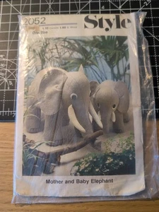 Style Patterns Ltd No.2052- Mother & Baby Elephant Sewing Pattern Sealed - N.O.S - Picture 1 of 2