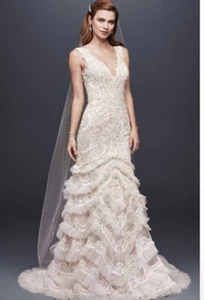 Galina Signature Wedding Dress Size 18 David’s Bridal  SWG689 with veil - Picture 1 of 21