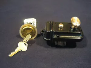 Increadible Antique Rim Night Latch Deadbolt Lock w/ 2 Keys - Russwin - Picture 1 of 8