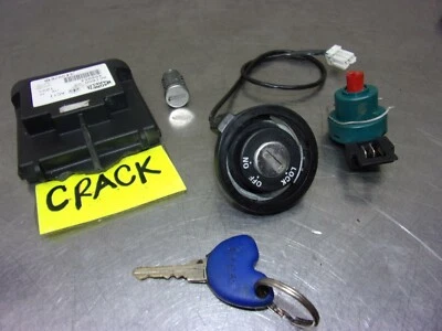 A 493 VESPA 150 ET4 M198F 2003 493 OEM  IGNITION SWITCH LOCK SENSOR & CDI & 1K - image 1 of 4