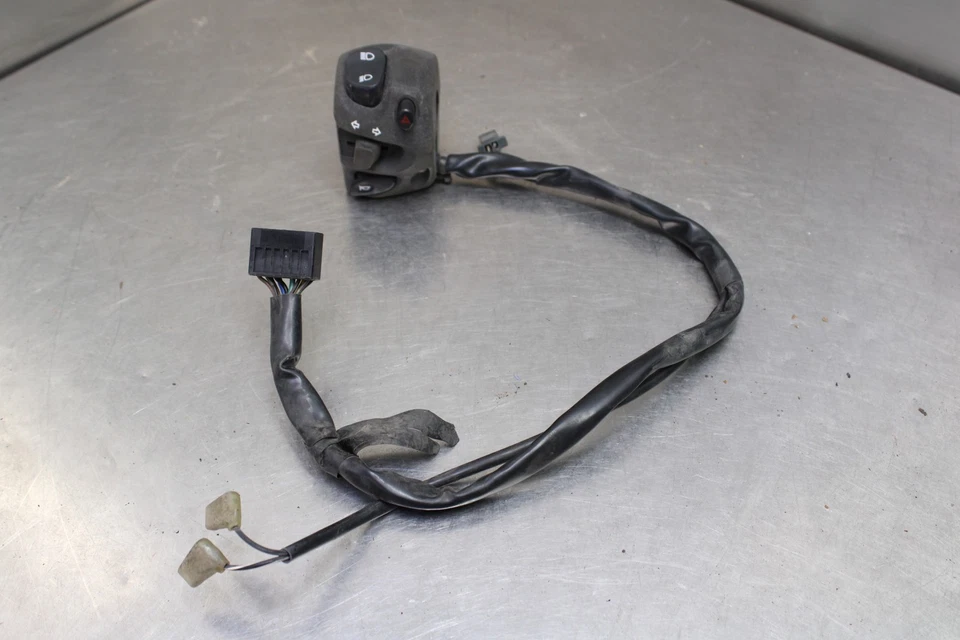 04-09 YAMAHA FZ6 LEFT CLIP ON HANDLE HORN SIGNALS SWITCH SWITCHES - Image 1 of 4