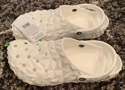 NUEVO - Zueco Crocs Clásico Geométrico Blanco Para Hombre Talla 12 Sin Cordones Unisex 209563-100 Foto 1 de 4