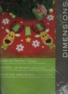 NIP!!! REINDEER JOY TREE SKIRT IN FELT APPLIQUE KIT REALLY CUTE!!! - Picture 1 of 2