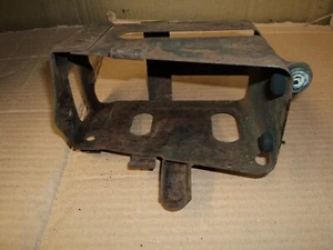 YAMAHA YCS3 CS3 CS5 200 BATTERY BOX BATTERY CARRIER BATTERY TRAY - Picture 1 of 3