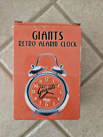 San Francisco Giants MLB Kleenex Vintage/Retro Alarm Clock New In Box Cover