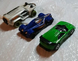 Lot Of 3 Hot Wheels 1997 Callaway C-7,  2013 Land Crusher, Formula Street - Picture 1 of 7