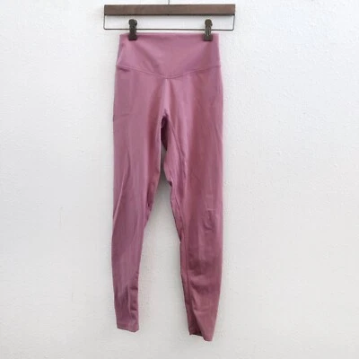 Leggings BALANCE ATHLETICA Cloud tiro alto sin talla etiqueta cuadros medidas Foto 1 de 4