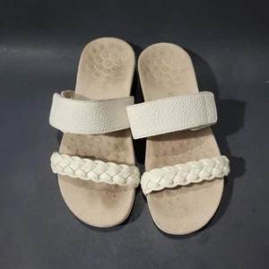 Vionic Jeannie Slip On Sandals Beige Sz 8 - Picture 1 of 8