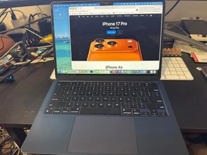 Apple MacBook Air 13” (2024 M3) – 24GB RAM – 512GB SSD – Medianoche – con AppleCare - Imagen 1 de 8