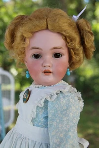 Süß aussehende 18 Zoll S&H CMB 7 antike deutsche Puppe mit Schlafaugen ~ vollständig angezogen - Bild 1 von 23