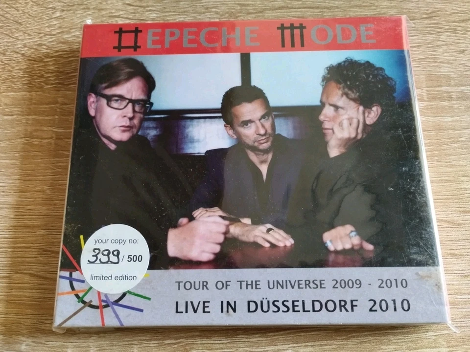 Dépêche Mode rare coffret 2 cds Live In Düsseldorf 2010 LTD 500 PCS Comme Neuf.  - Photo 1/3