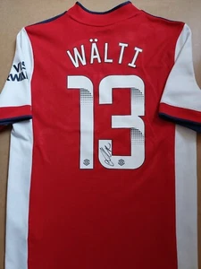 Camiseta de fútbol firmada a mano de Lia Walti Arsenal para mujer Suiza - Imagen 1 de 3