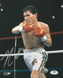 Julio Cesar Chavez Signed 8x10 Photo *HOF PSA - Picture 1 of 1
