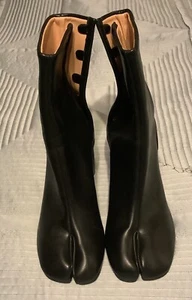 Tabi split-toe ankle boots (black) Size 8.5 - Picture 1 of 10
