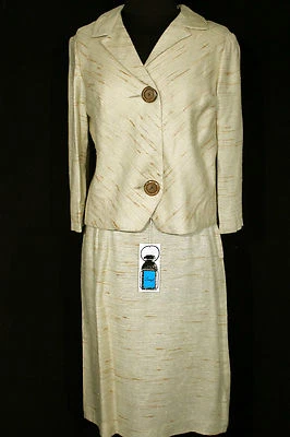 VINTAGE DEADSTOCK LATE 1950'S EARLY 1960'S  RAYON BURLAP SILK  SUIT SIZE 6 - Image 1 of 4