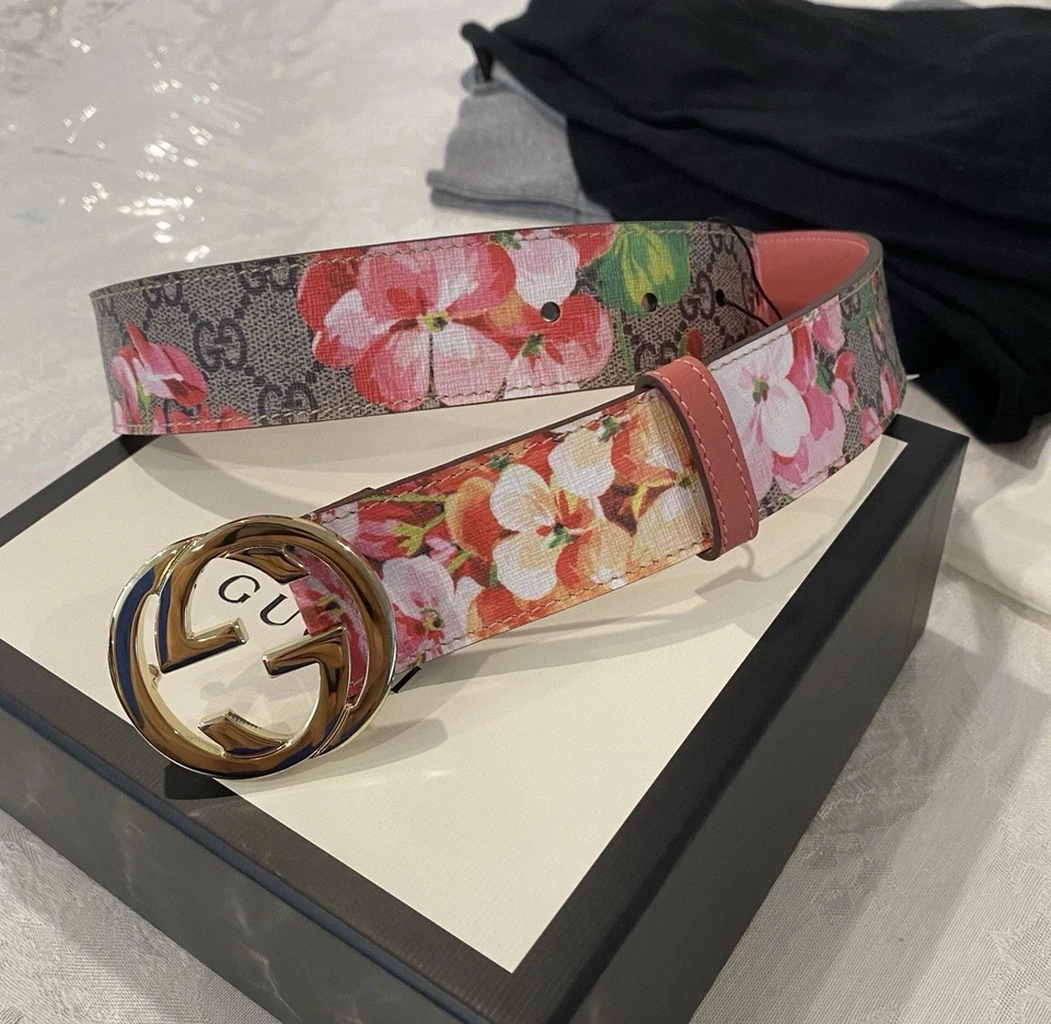 Authentic Gucci GG Supreme Canvas Blooms Belt Size 28-30 - Image 1 of 4