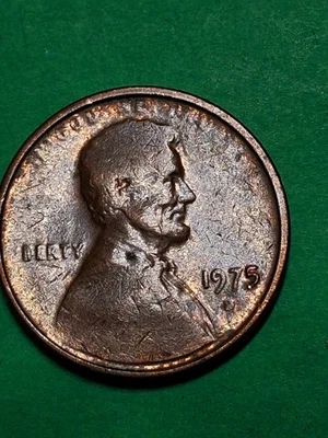 1975 D Lincoln Memorial Penny - MINT ERROR - STRUCK THROUGH GREASE - Image 1 of 4