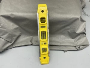Empire Level 581-9 9" Magnetic Aluminum Torpedo Level - Picture 1 of 5