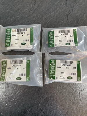 JAGUAR LAND ROVER TYRE PRESSURE SENSORS TPMS x4 GENUINE PART NUMBER  LR070840 - Image 1 of 3