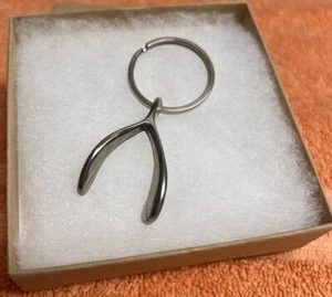 Solid Pewter WISHBONE Good Luck Silver Metal Keychain - Picture 1 of 2
