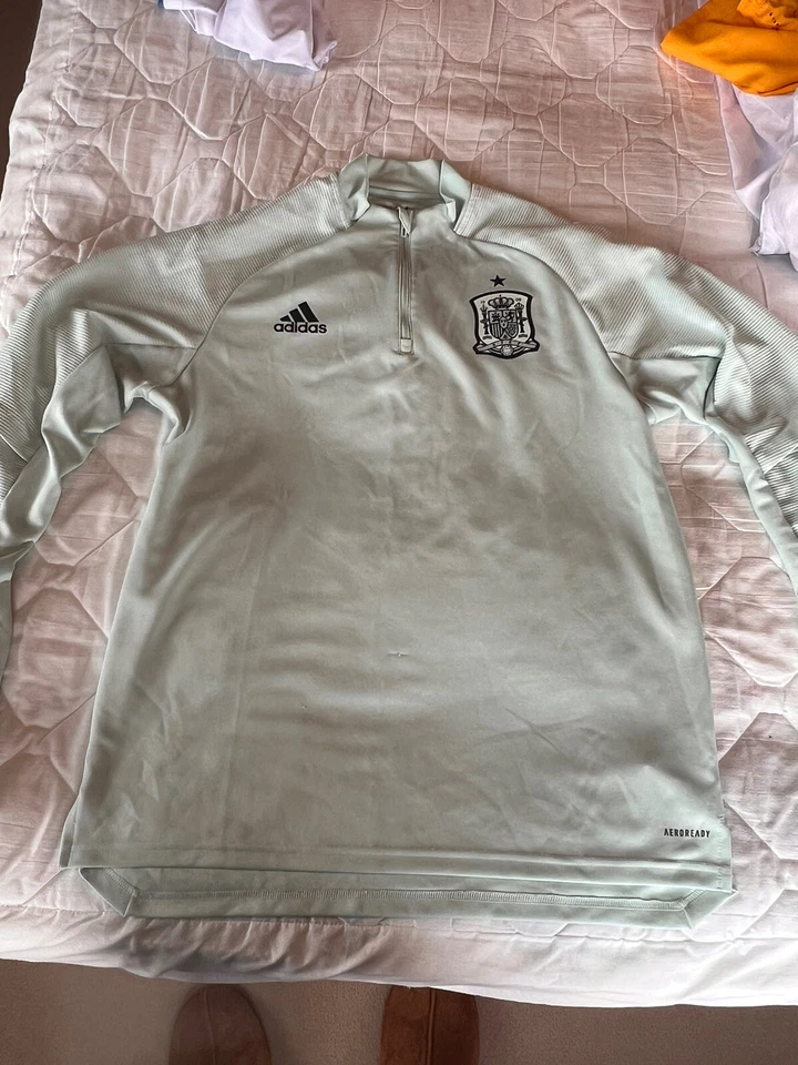 Spain 1/2 Zip Midlayer Size L - Good Condition - Image 1 of 4