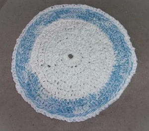 USA Handcrafted White/Blue 100% Polyester Forever Rag Rug 24" Round - Picture 1 of 2