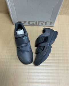 GIRO WOMENS BERM MTB CYCLING SHOES - TITANIUM/DARK SHADOW - UK4.5 EU38 - Picture 1 of 13