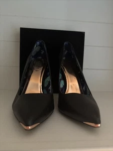 #Ted Baker Womens 38.5 black Stiletto Heels Pointed Toe Rose Gold Lining - Bild 1 von 7