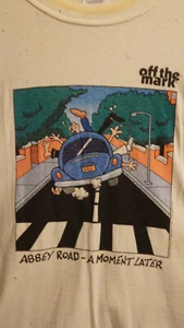 VINTAGE BEATLES ABBEY ROAD ROCKBAND DRUM & BUGLE CORPS ORCH JAZZ HUMOR T-SHIRT - Bild 1 von 3