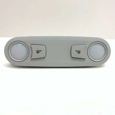 Luz domo superior trasera Audi A5 Quattro 2008-2011 OEM 8T0947111AT64 Foto 1 de 4