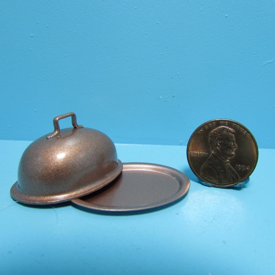 HANDLEY Dollhouse Miniature Copper Oval Serving Platter with Dome Lid IM65056