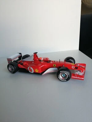 Ferrari 1/18ème Michael Schumacher 2002 - Photo 1/4