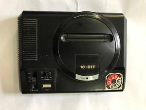 CONSOLA SEGA MEGA DRIVE 1600-05 MODELO PAL 1 16 BITS DE COLECCIÓN NEGRA  - Imagen 1 de 4