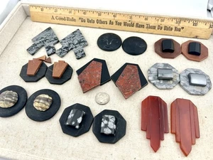 Lote de 18 pendientes de salvamento vintage dañados con formas talladas grandes cabujones de piedras preciosas A - Imagen 1 de 13