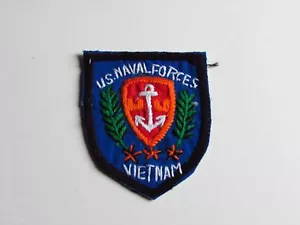 b8396 Vietnam US Navy Beret Emblem US Naval Forces IR25F - Picture 1 of 3