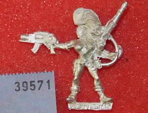 Games Workshop Necromunda Bonnie Annerson Kopfgeldjägerin Limited Edition - Bild 1 von 2