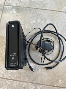 Motorola ARRIS SURFboard SBG6580 DOCSIS 3.0 Cable Modem and Wi-Fi Router - Picture 1 of 3