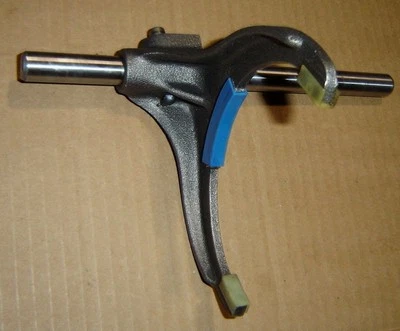 241 C, 241 D Chevy / Dodge Nuevo Proceso caja de transferencia modo horquilla de cambio y varilla 16196 Foto 1 de 4