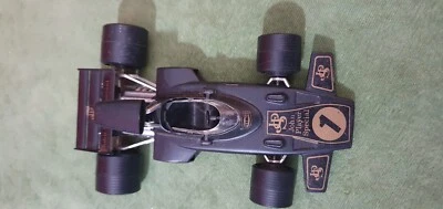 Modellino Formula 1 JPS Lotus 1:25 Poljtoys (made in Italy) - Immagine 1 di 2