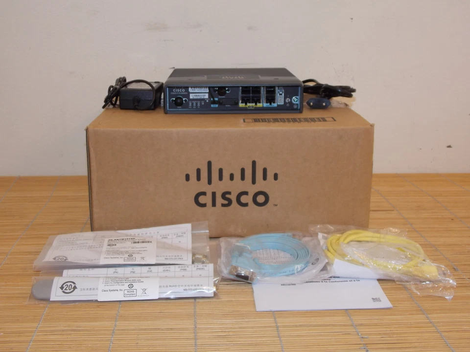 NEU CISCO C819HG-U-K9  Compact 3G IOS Router GLOBAL HSPA Release 6  NEW OPEN BOX - Bild 1 von 1