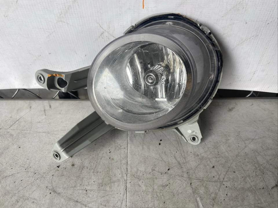 HYUNDAI VELOSTER 2013-2017 TURBO LUZ ANTINIEBLA IZQUIERDA OEM Foto 1 de 4
