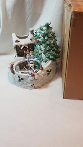 Muñeco de nieve patinador musical pista de patinaje iluminada vintage interiores del hogar luz de té  - Imagen 1 de 11