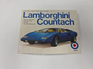 Entex Lamborghini Countach LP400 1/32 Scale Snap-Together Model Kit - Picture 1 of 7